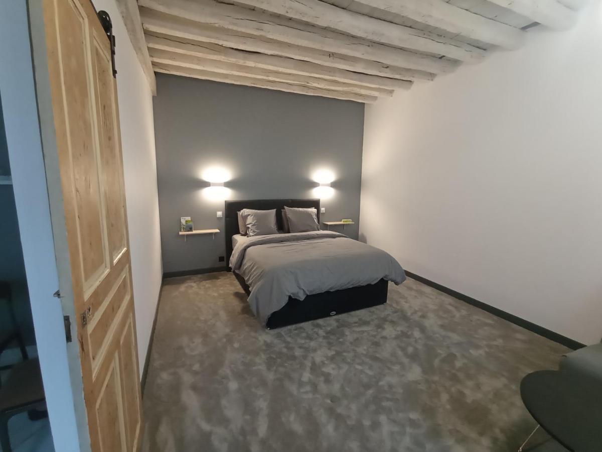 Au Tournebride Apartment Randan Exterior photo